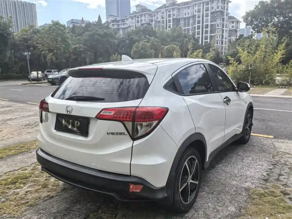 Honda Vezel — фото 10