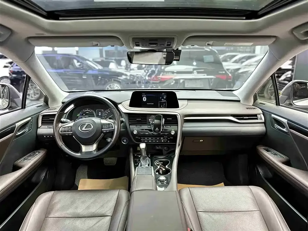 Lexus RX — фото 9