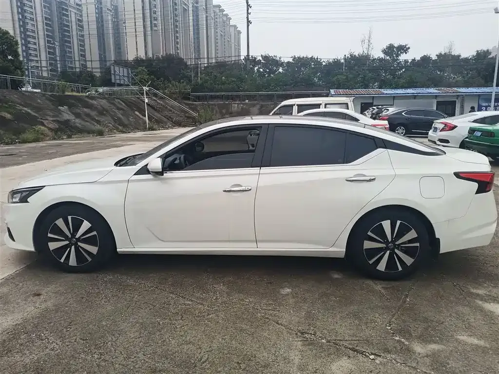 Nissan Teana — фото 4