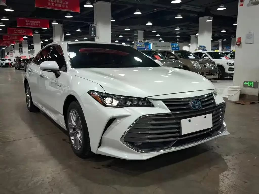 Toyota Avalon — фото 3