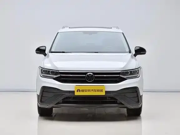 Volkswagen Tiguan L — фото 2