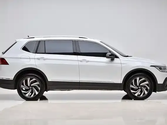 Volkswagen Tiguan L — фото 5