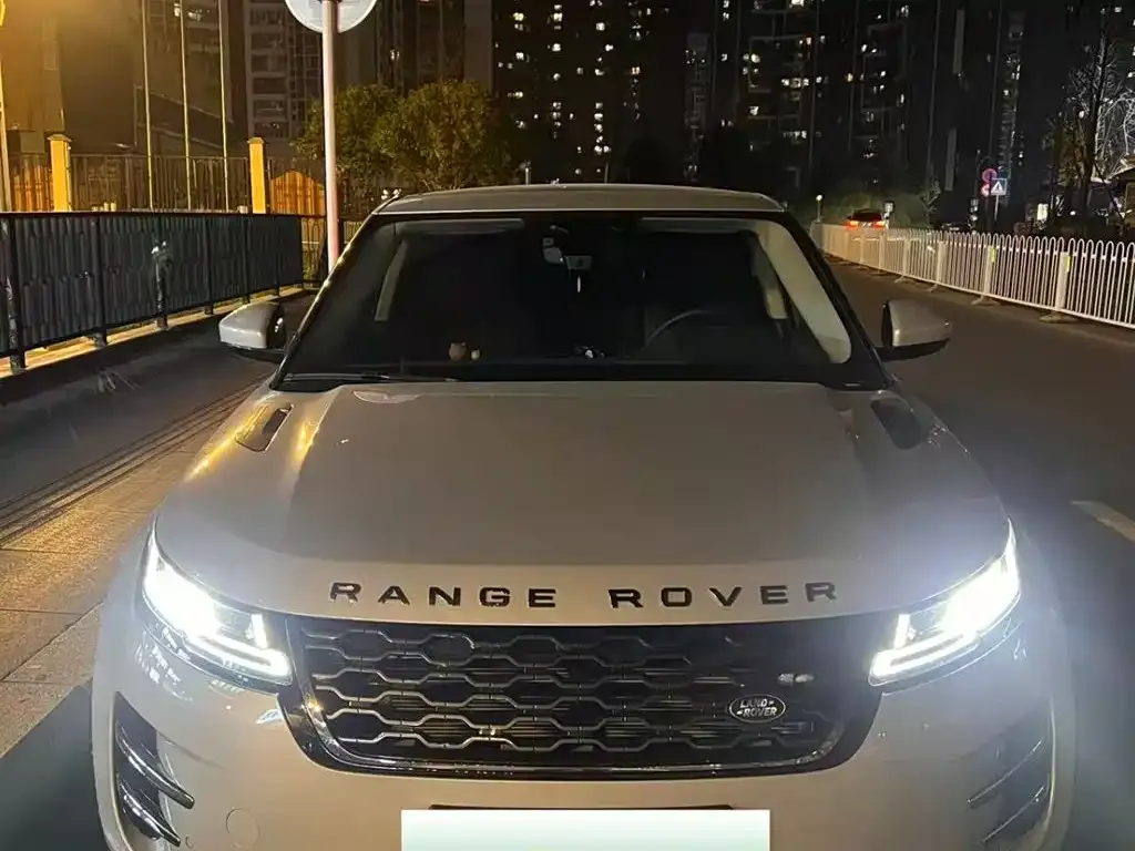 Land Rover Evoque PHEV — фото 2