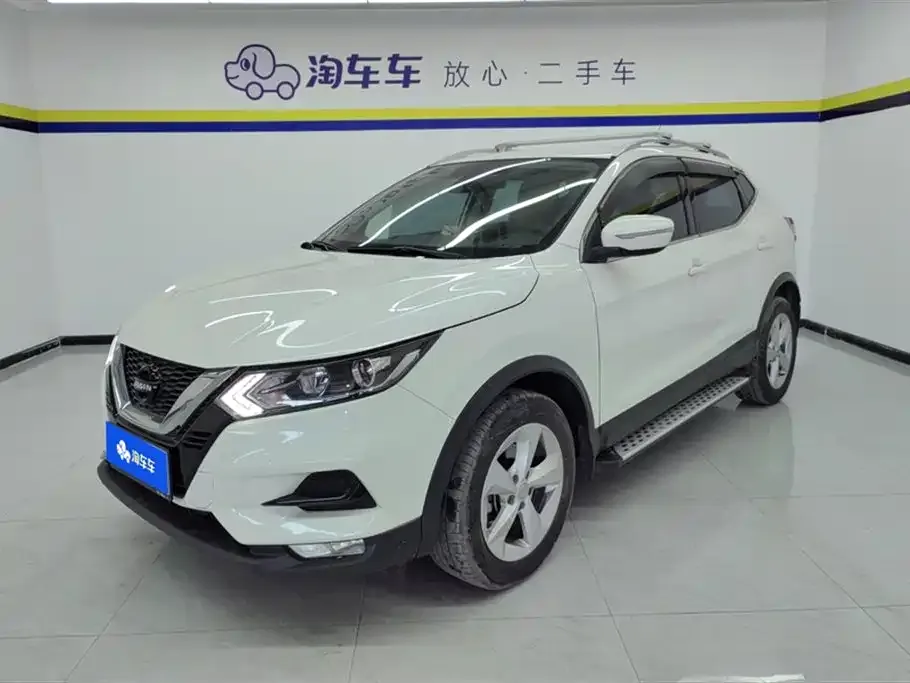 Nissan Qashqai — фото 1