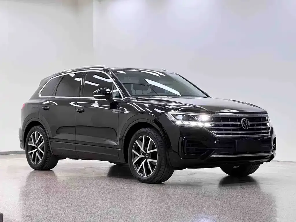 Volkswagen Touareg — фото 2
