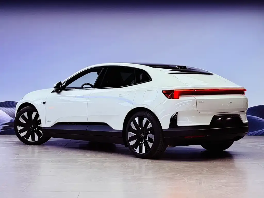 Polestar Polestar 4 — фото 6