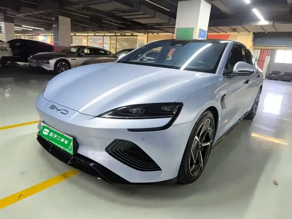 BYD Seal — фото 1