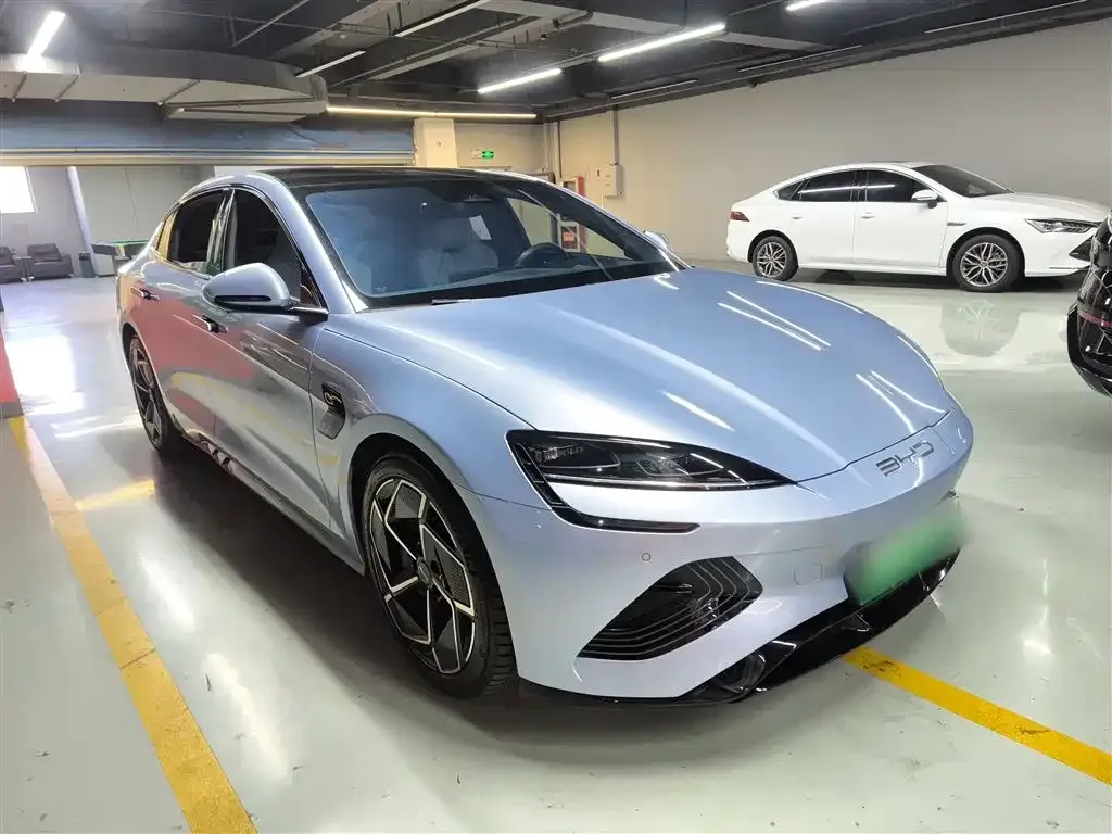 BYD Seal — фото 4