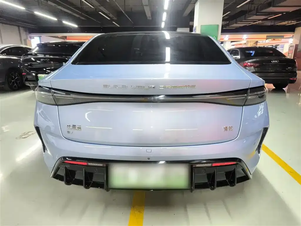 BYD Seal — фото 6
