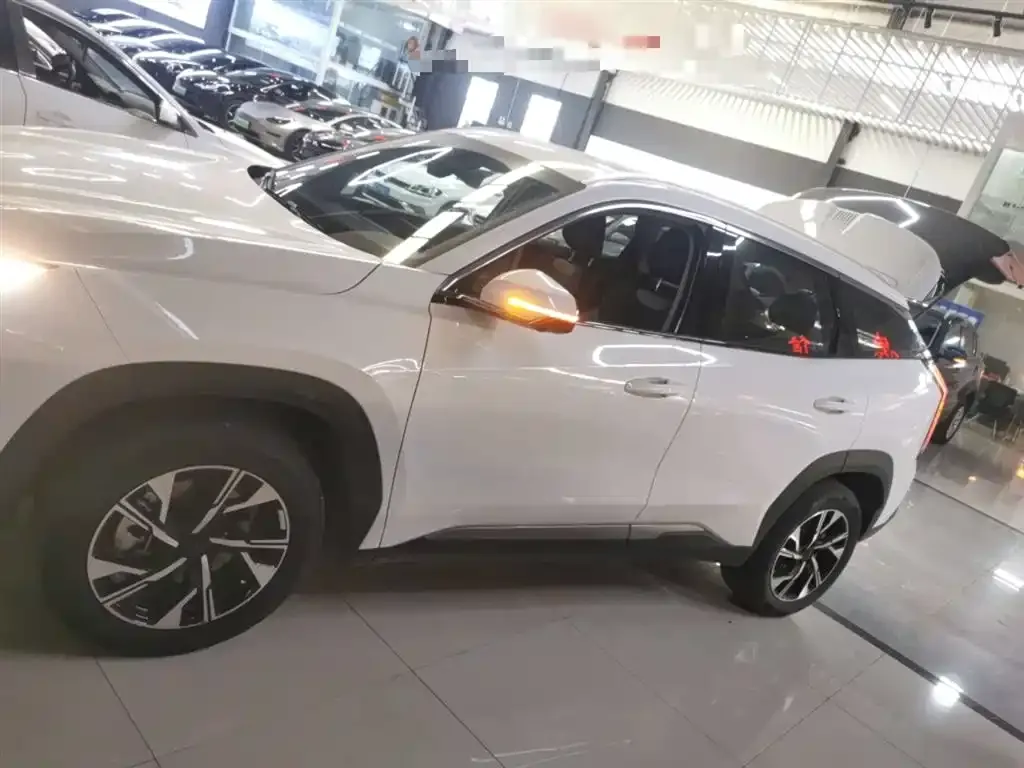 Geely Boyue L — фото 5