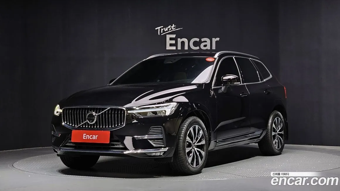 Volvo XC60 — фото 1