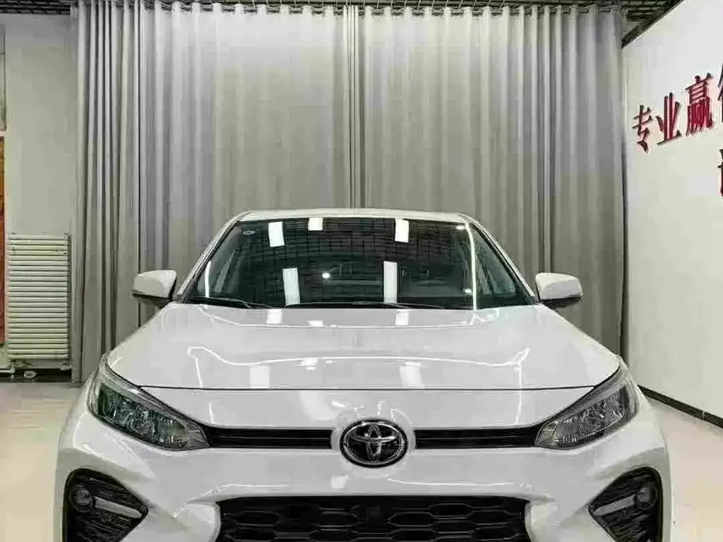Toyota Wildlander — фото 2