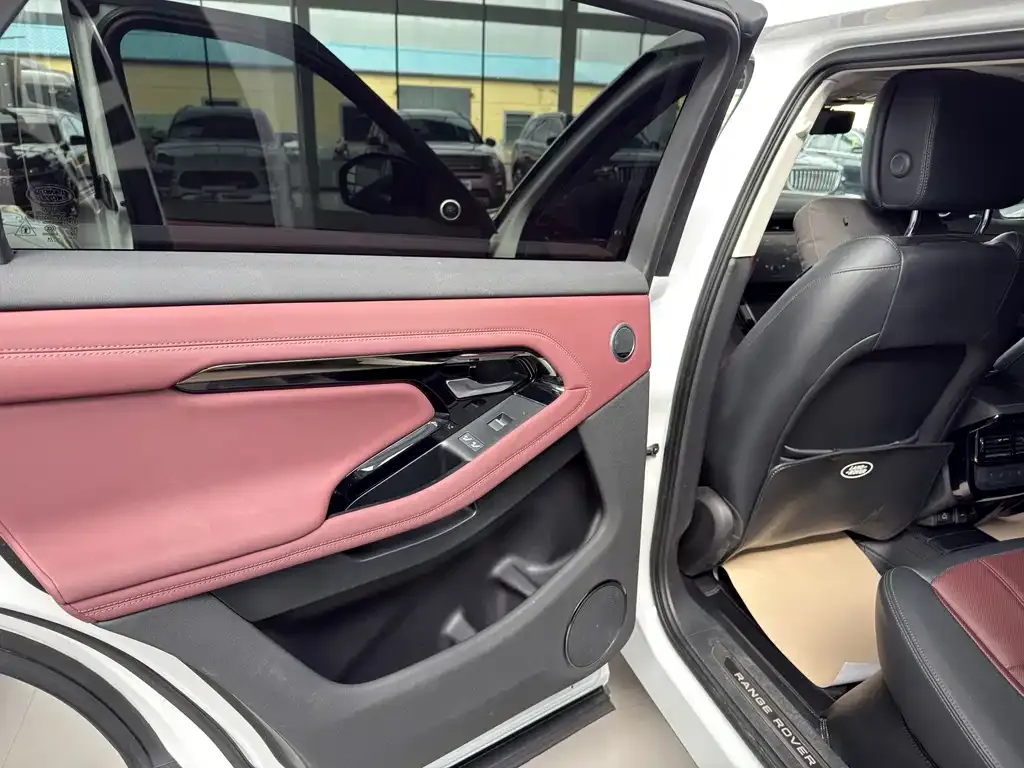 Land Rover Evoque — фото 10