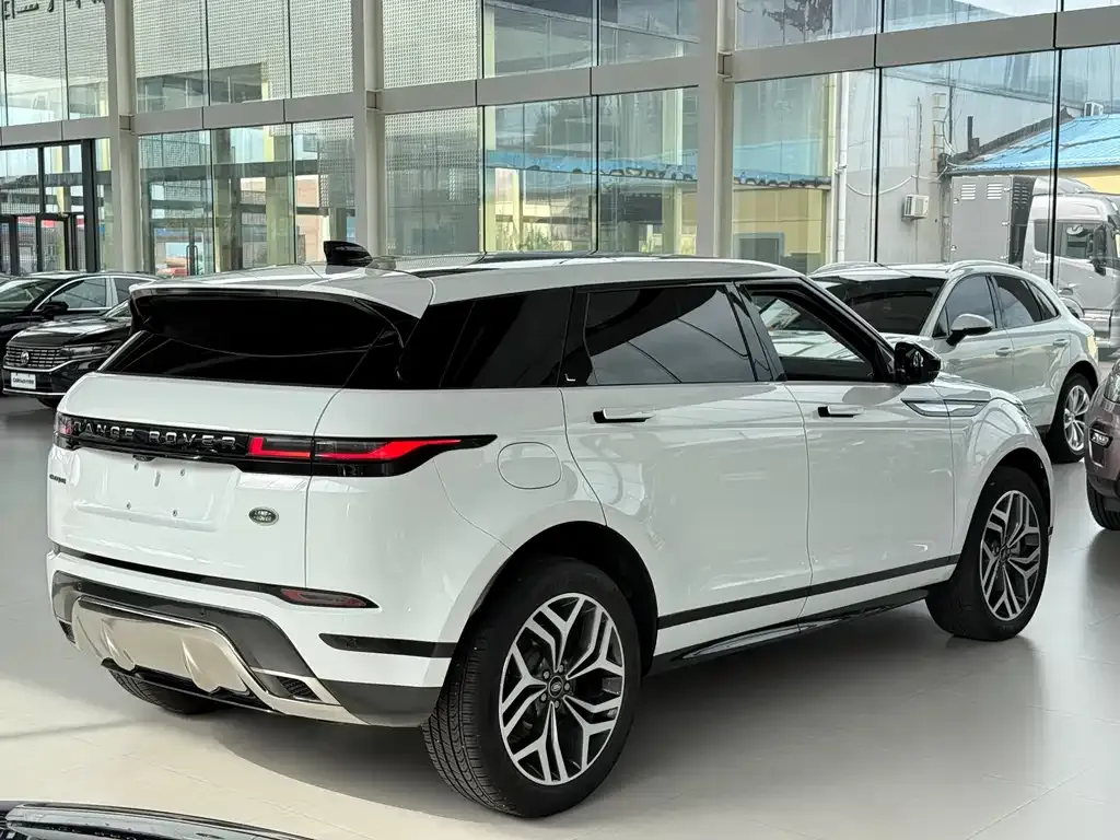 Land Rover Evoque — фото 4