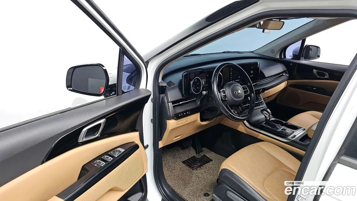 Kia Carnival — фото 10