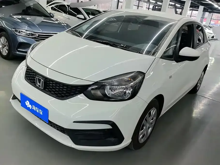 Honda Fit — фото 1