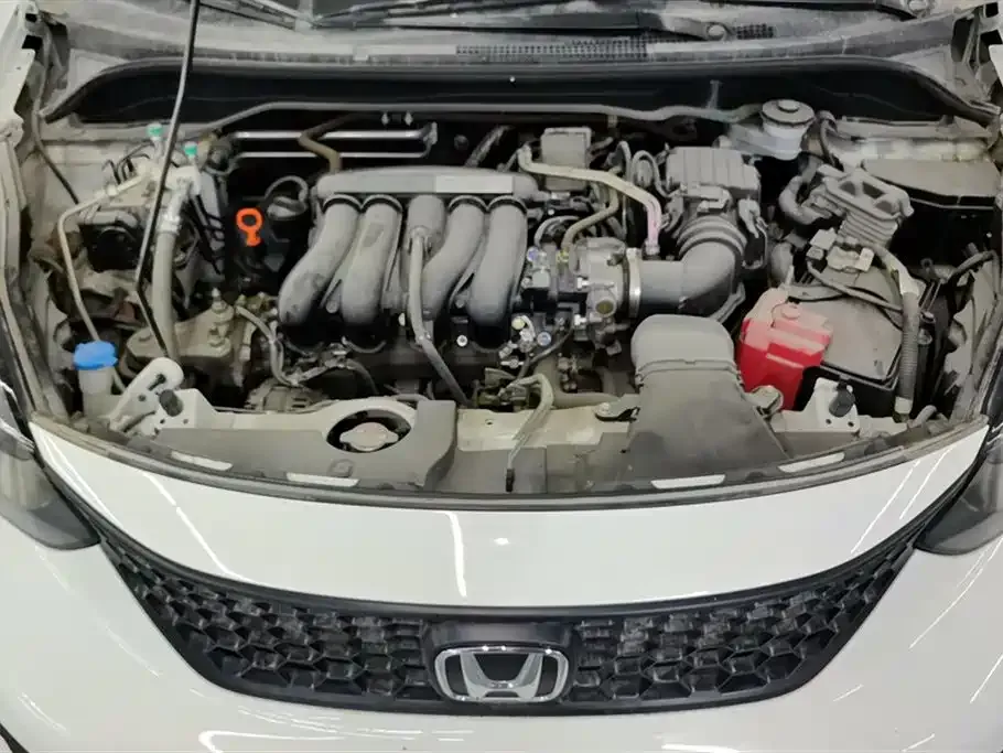 Honda Fit — фото 10