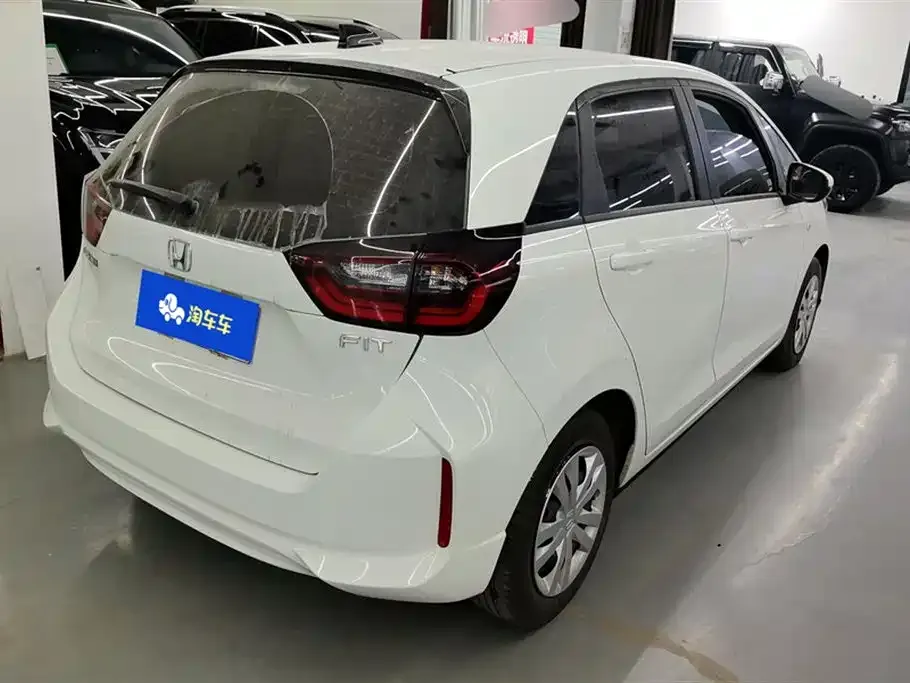 Honda Fit — фото 3