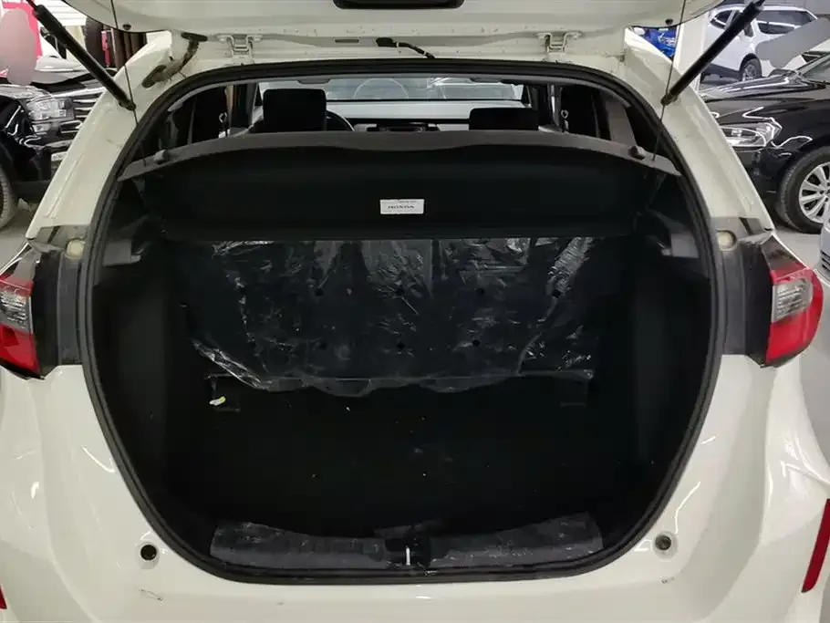 Honda Fit — фото 4