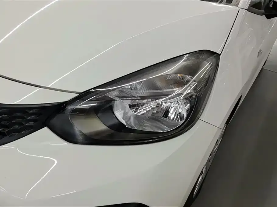 Honda Fit — фото 5