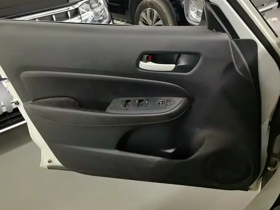 Honda Fit — фото 7