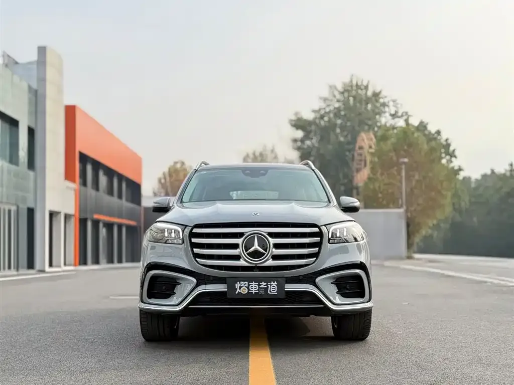 Mercedes-Benz GLS — фото 2