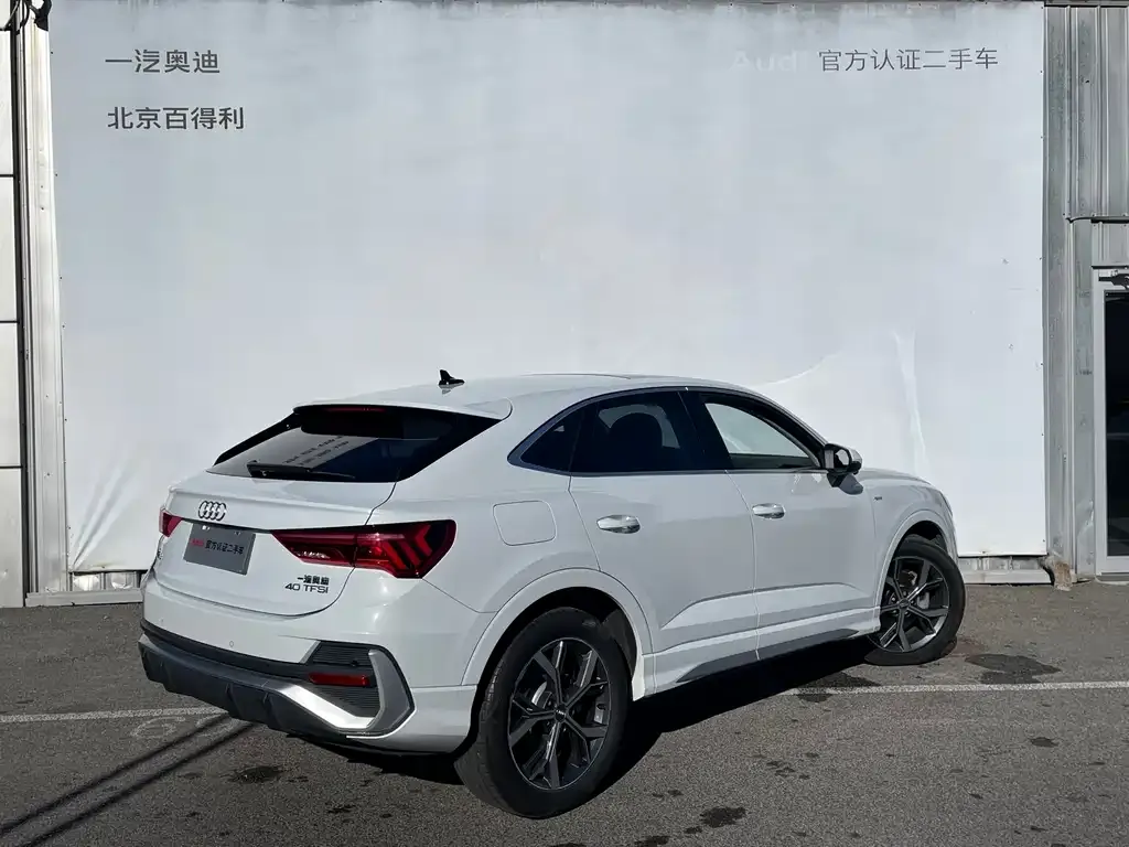 Audi Q3 Sportback — фото 4
