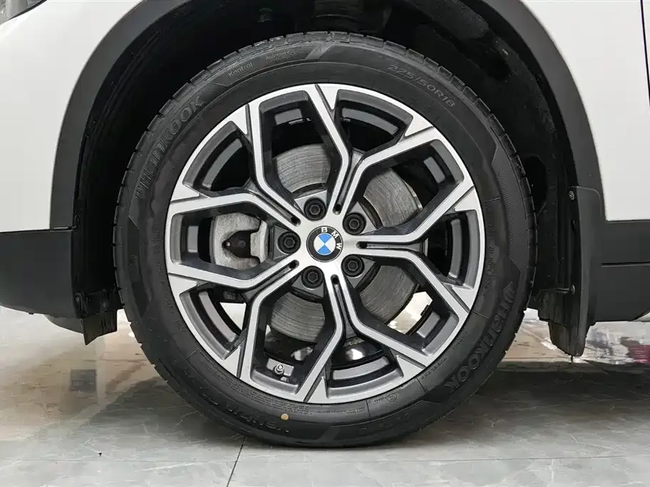 BMW X1 — фото 4