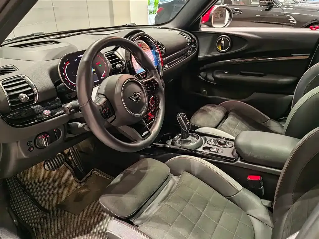 MINI Clubman JCW — фото 7