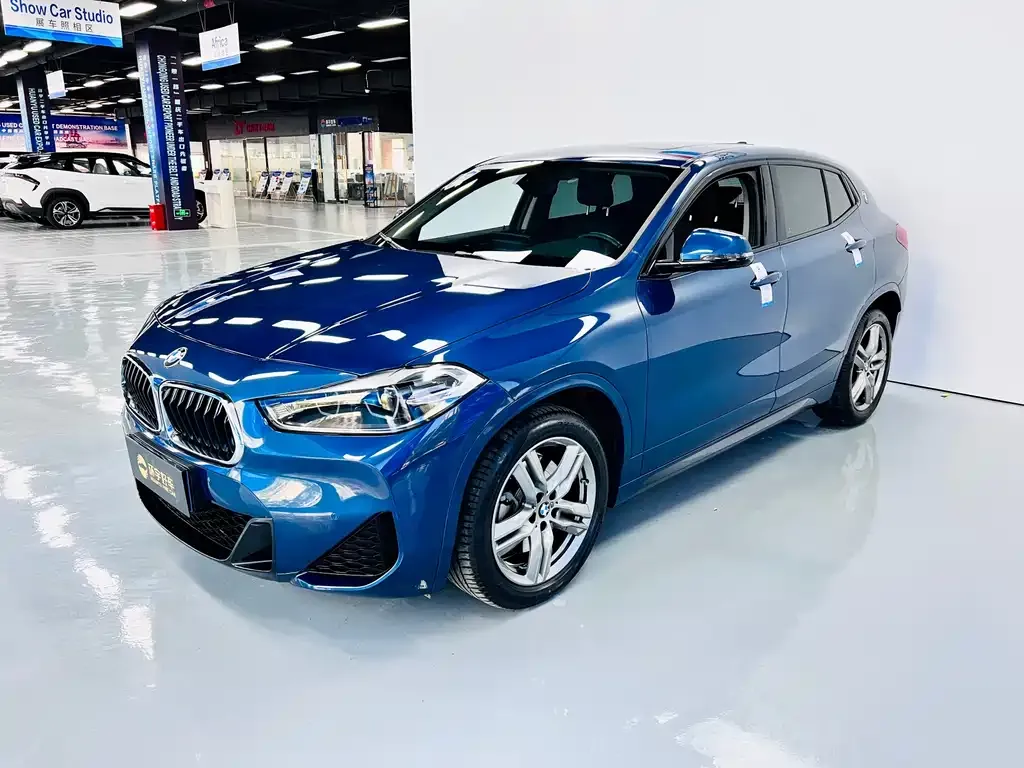 BMW X2 — фото 1