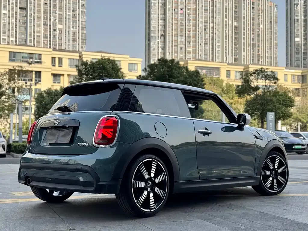 MINI Cooper (3-door) — фото 2