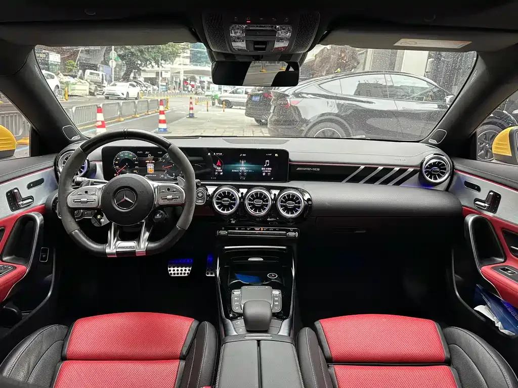 Mercedes-Benz CLA AMG — фото 6