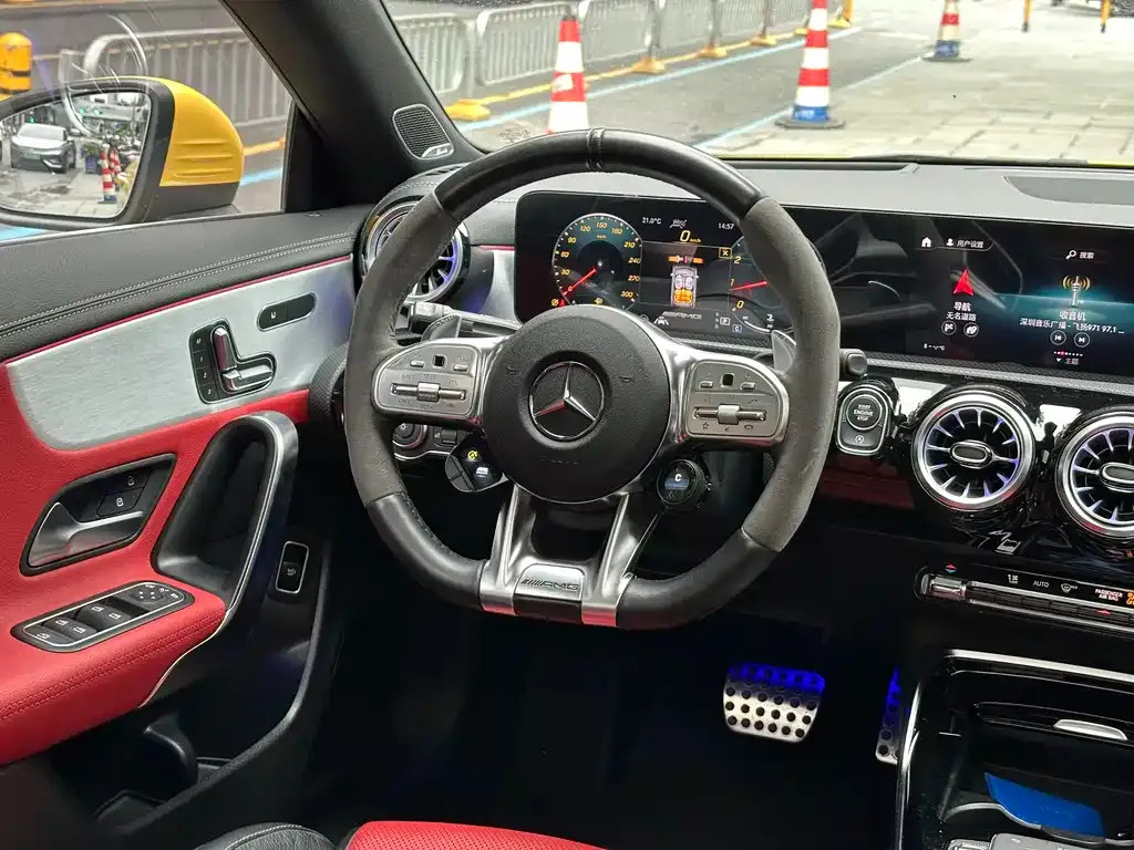 Mercedes-Benz CLA AMG — фото 7