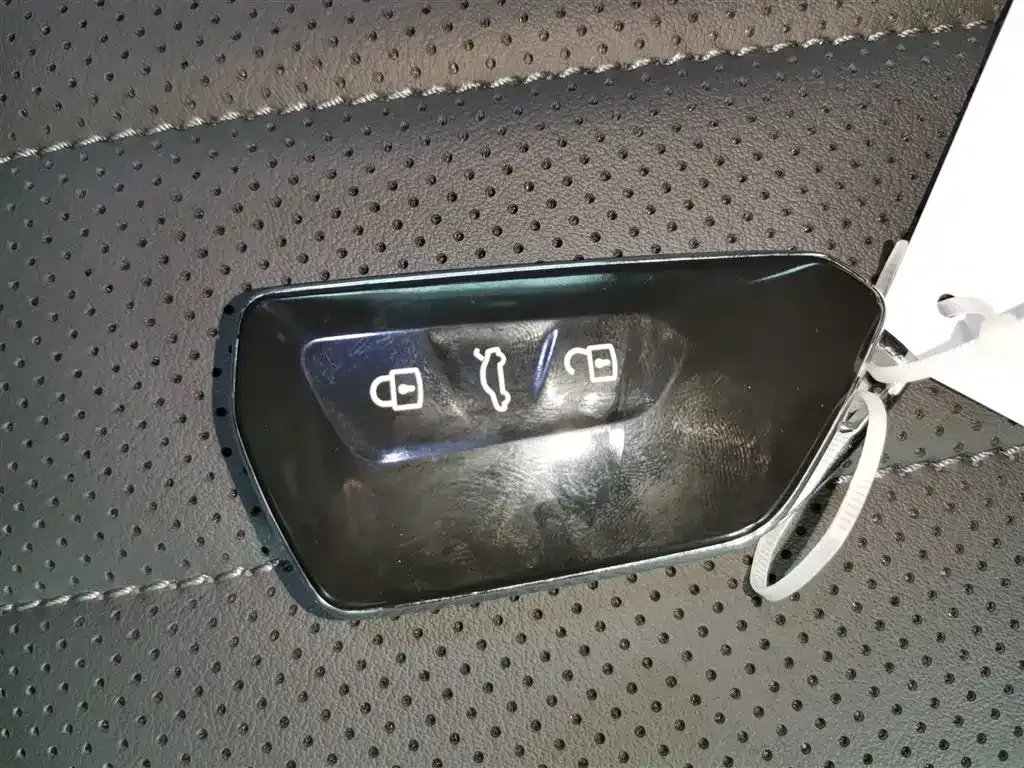Volkswagen ID.3 — фото 9