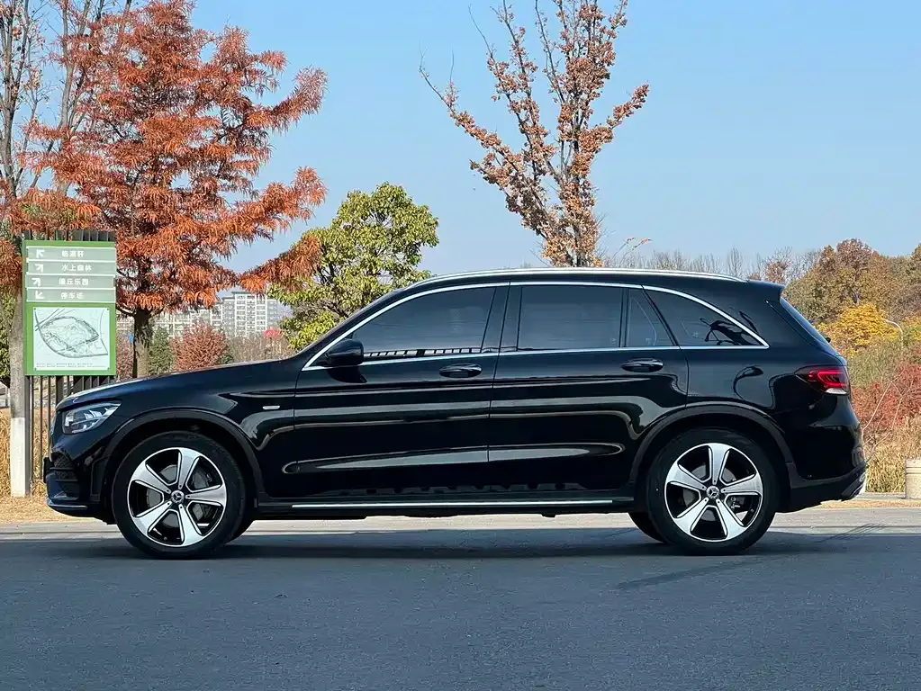 Mercedes-Benz GLC — фото 5