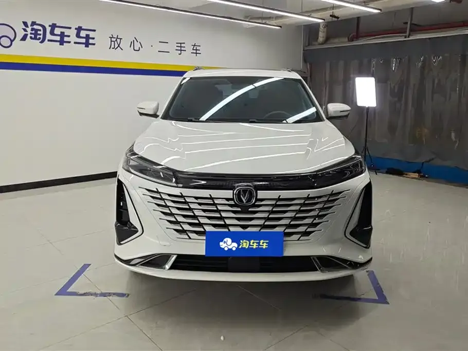 Changan CS75PLUS — фото 2