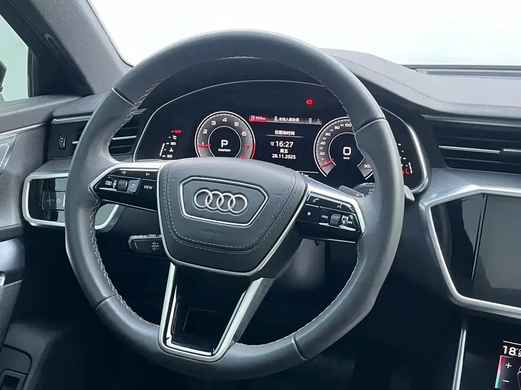 Audi A6L — фото 7