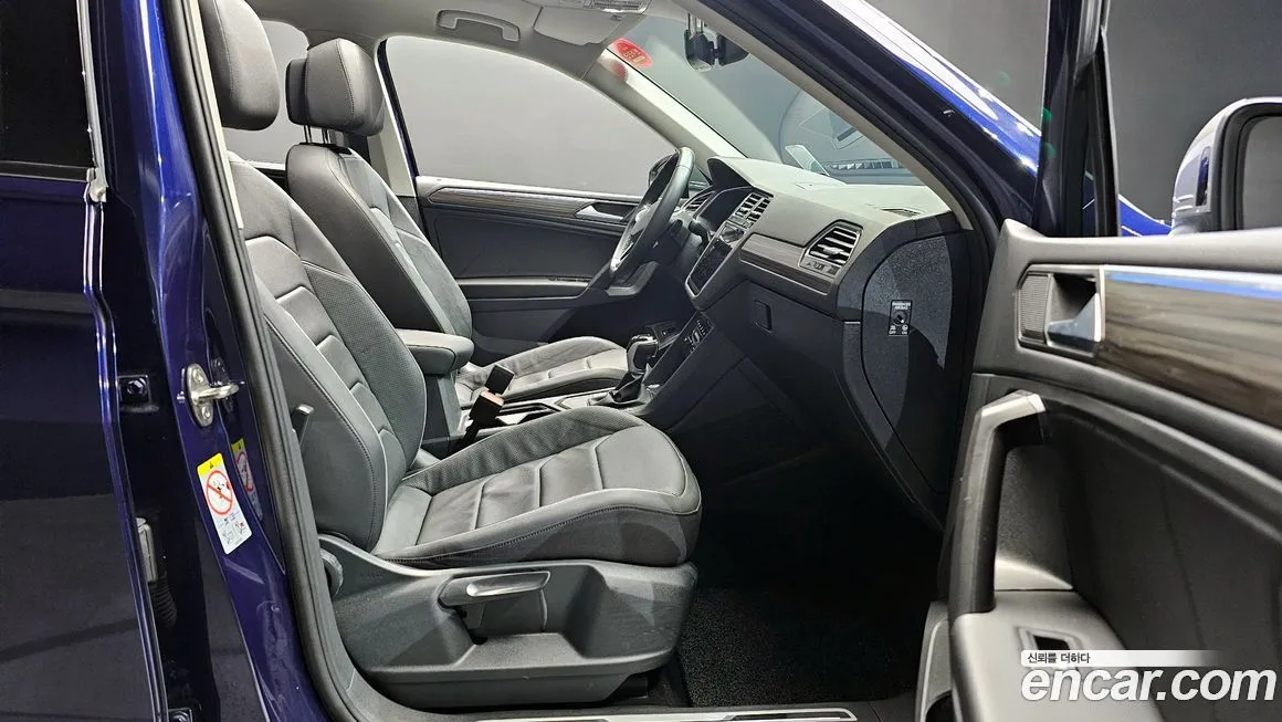 Volkswagen Tiguan — фото 10
