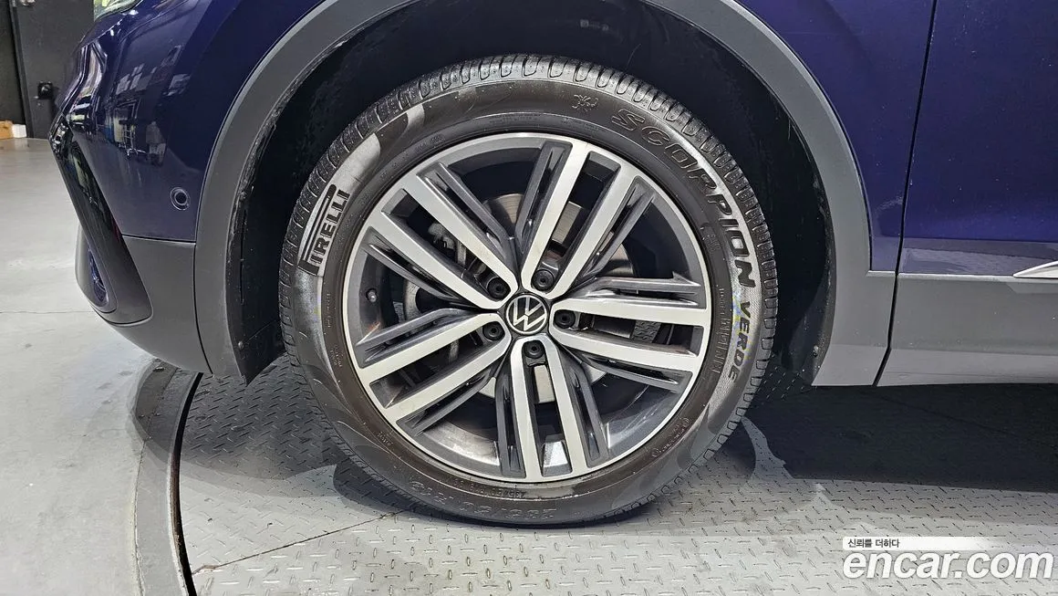 Volkswagen Tiguan — фото 5