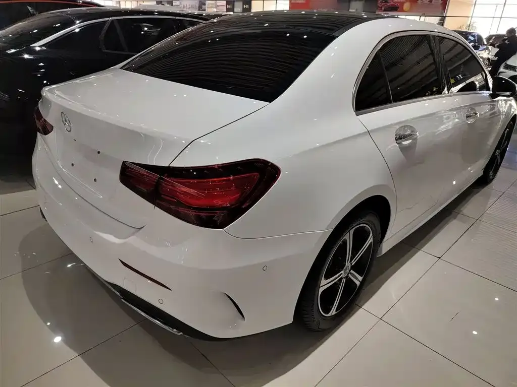 Mercedes-Benz A-Class — фото 7
