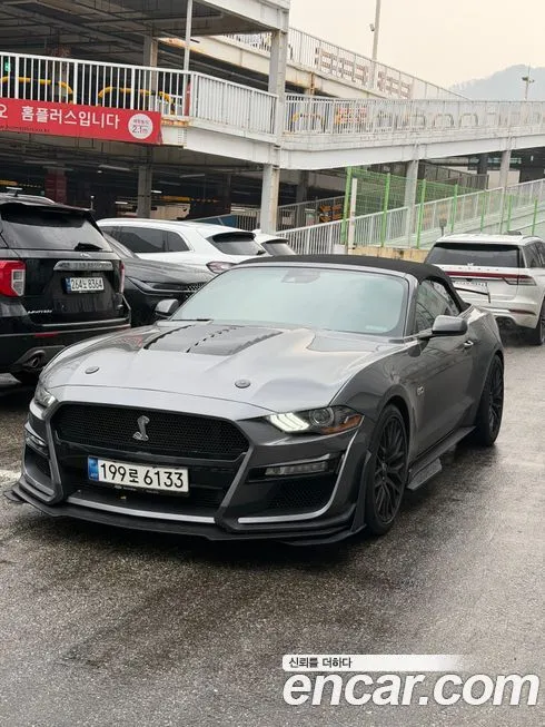 Ford Mustang — фото 1