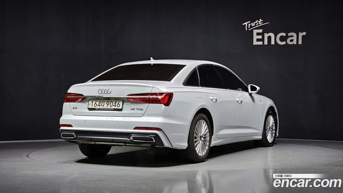 Audi A6 — фото 2