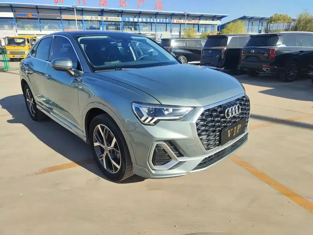 Audi Q3 Sportback — фото 8