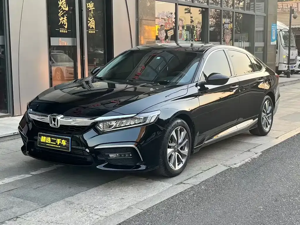 Honda Inspire — фото 1