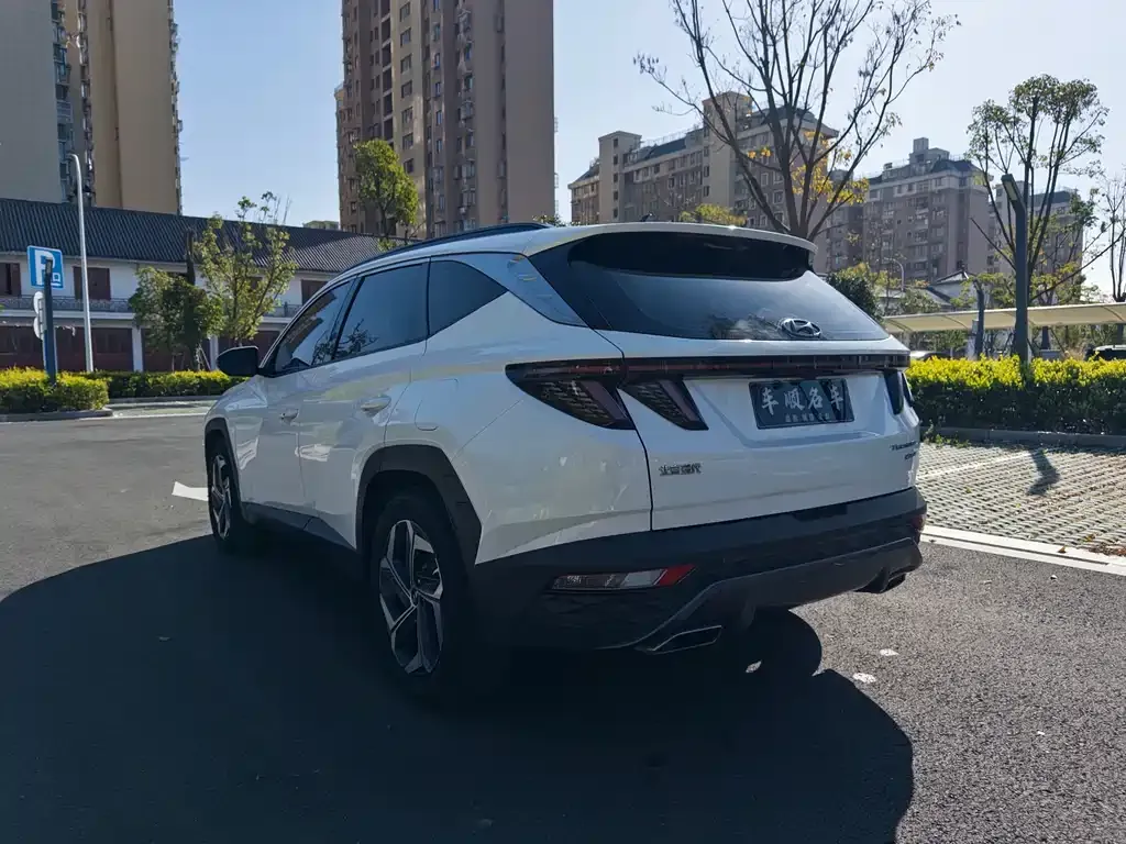 Hyundai Tucson — фото 6
