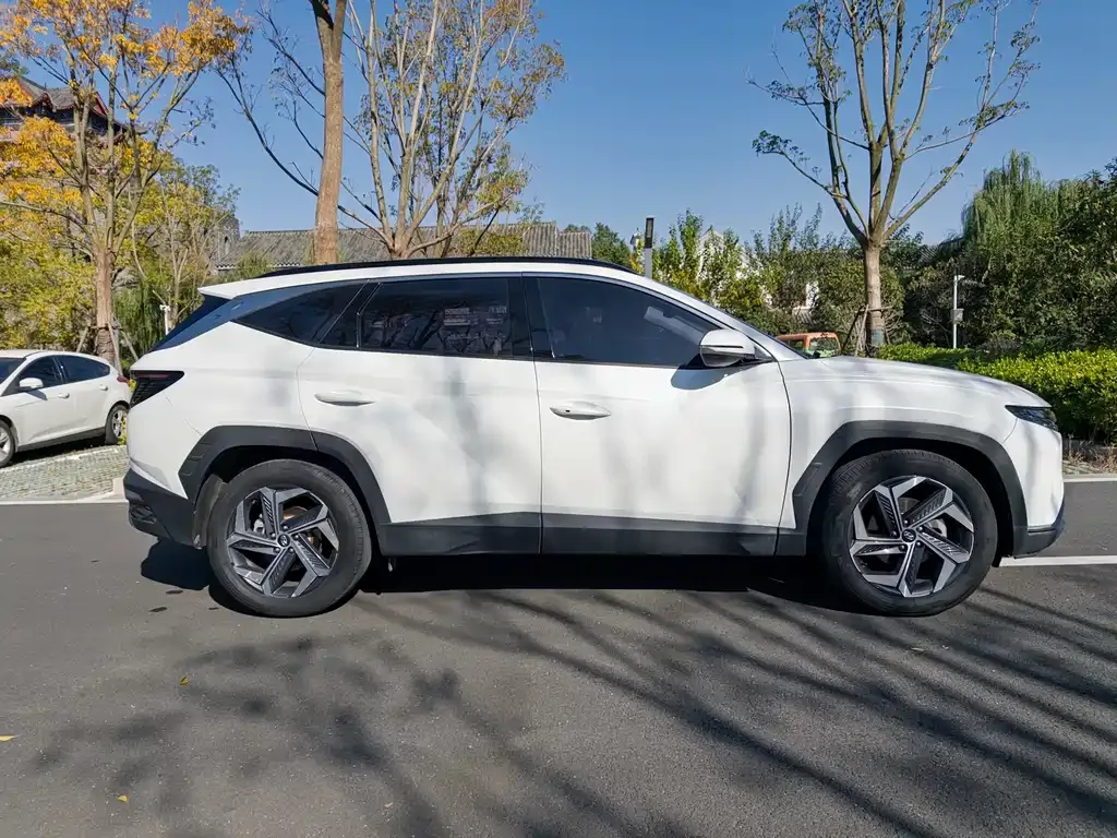 Hyundai Tucson — фото 8