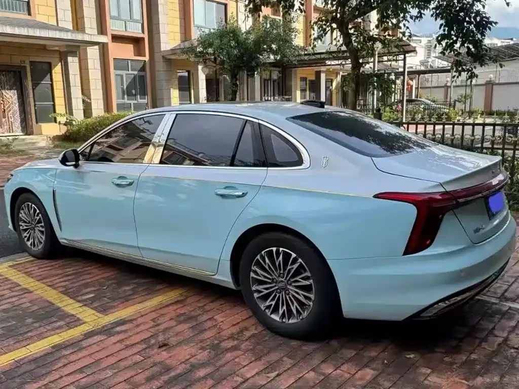 Hongqi H5 — фото 4