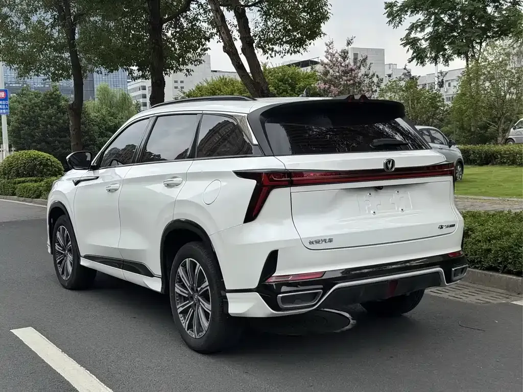 Changan CS75PLUS — фото 6