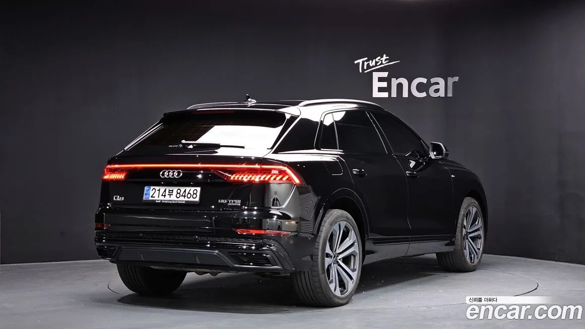 Audi Q8 — фото 2