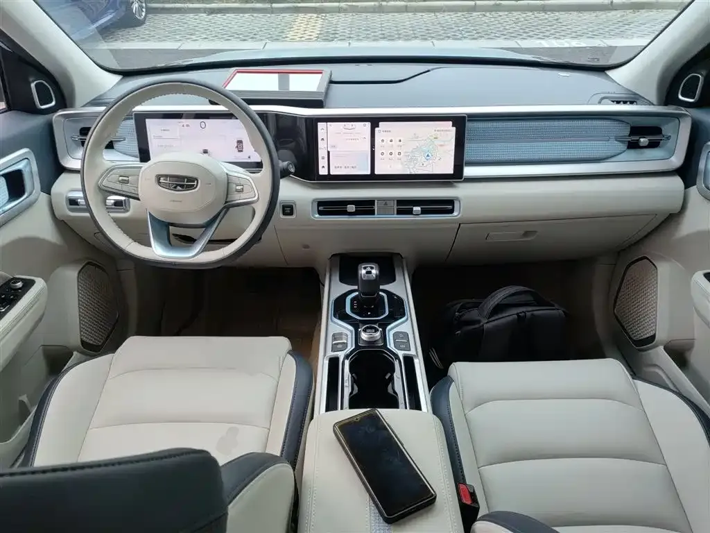 Geely Icon — фото 10